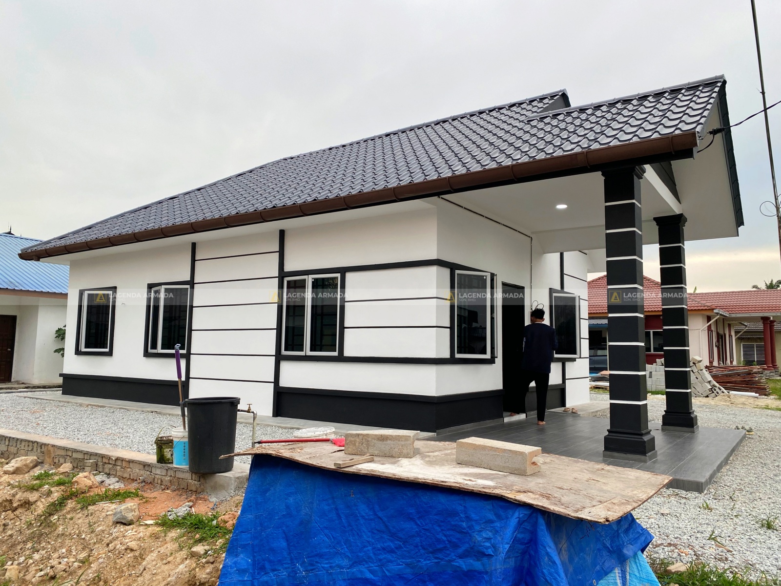 Lagenda Mawar (Encik Shukri)