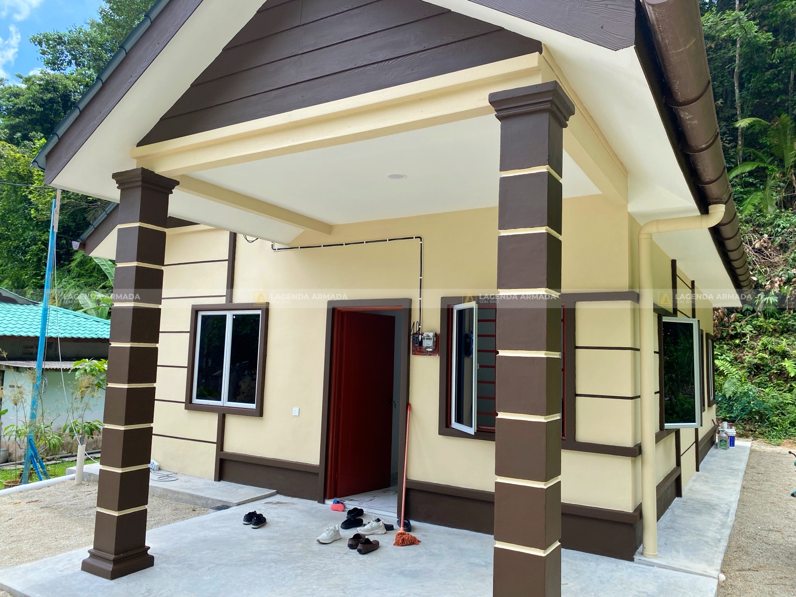 Lagenda Mawar (Puan Nazliza)