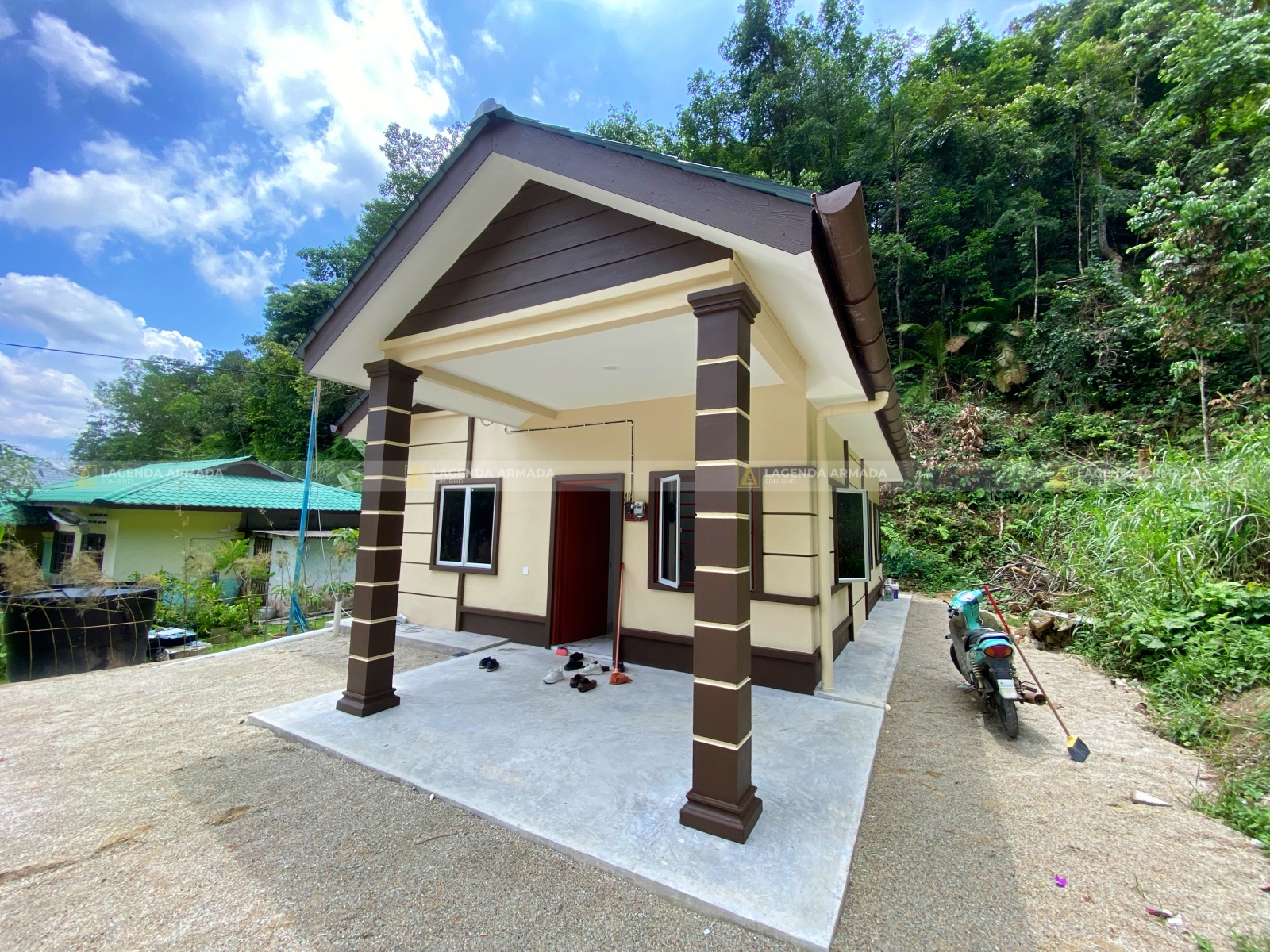 Lagenda Mawar (Puan Nazliza)