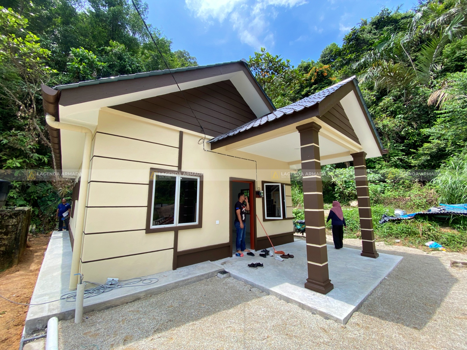 Lagenda Mawar (Puan Nazliza)