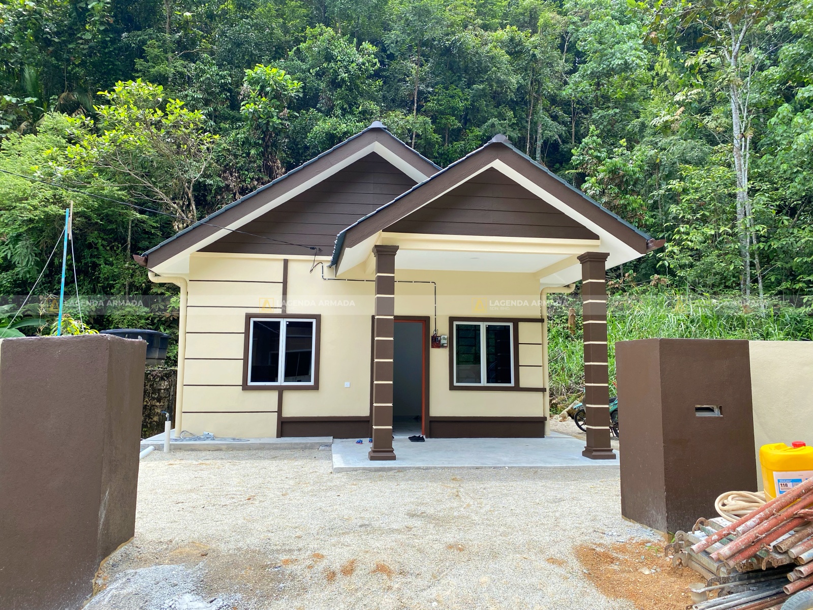 Lagenda Mawar (Puan Nazliza)