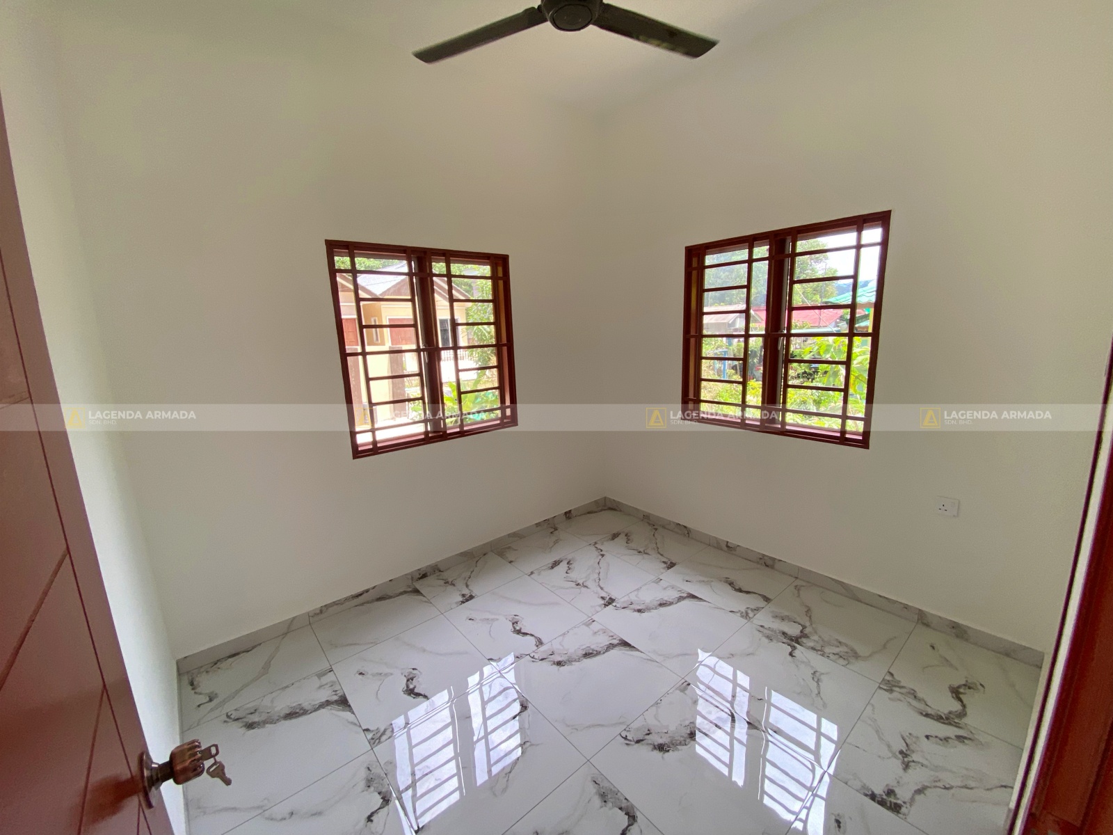 Lagenda Mawar (Puan Nazliza)