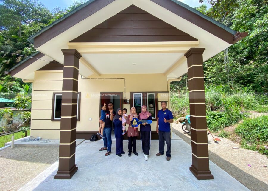 Lagenda Mawar (Puan Nazliza)