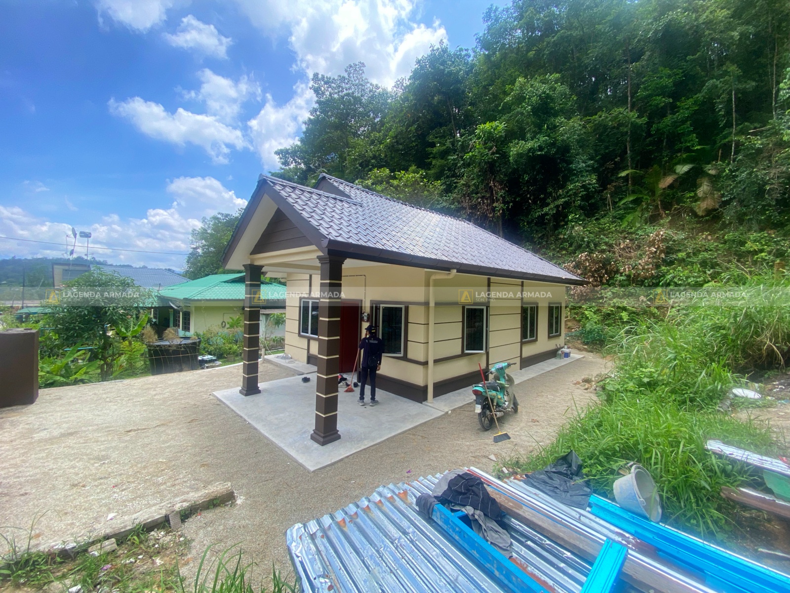 Lagenda Mawar (Puan Nazliza)