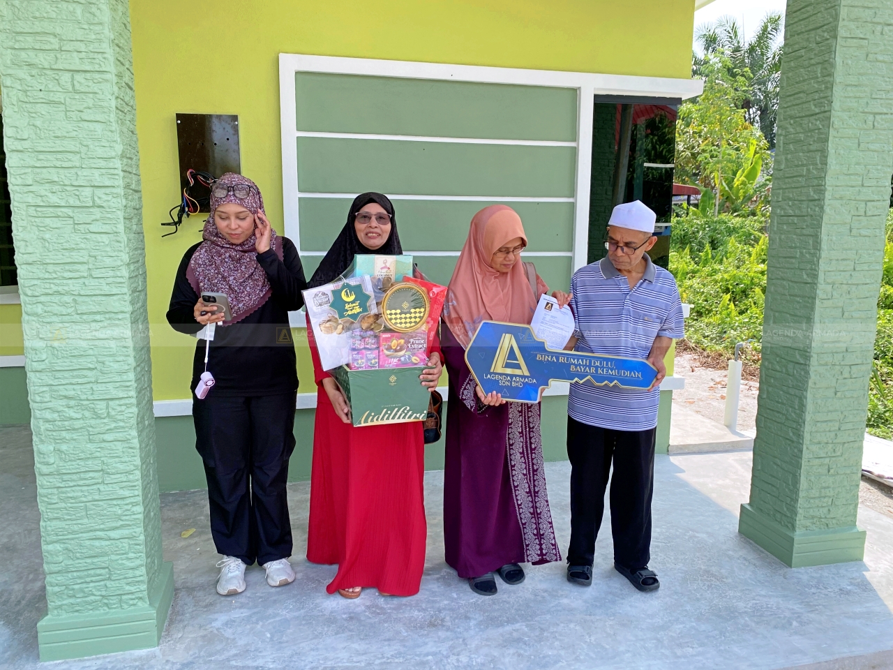 Lagenda Permata (Puan Siti Muhidah)