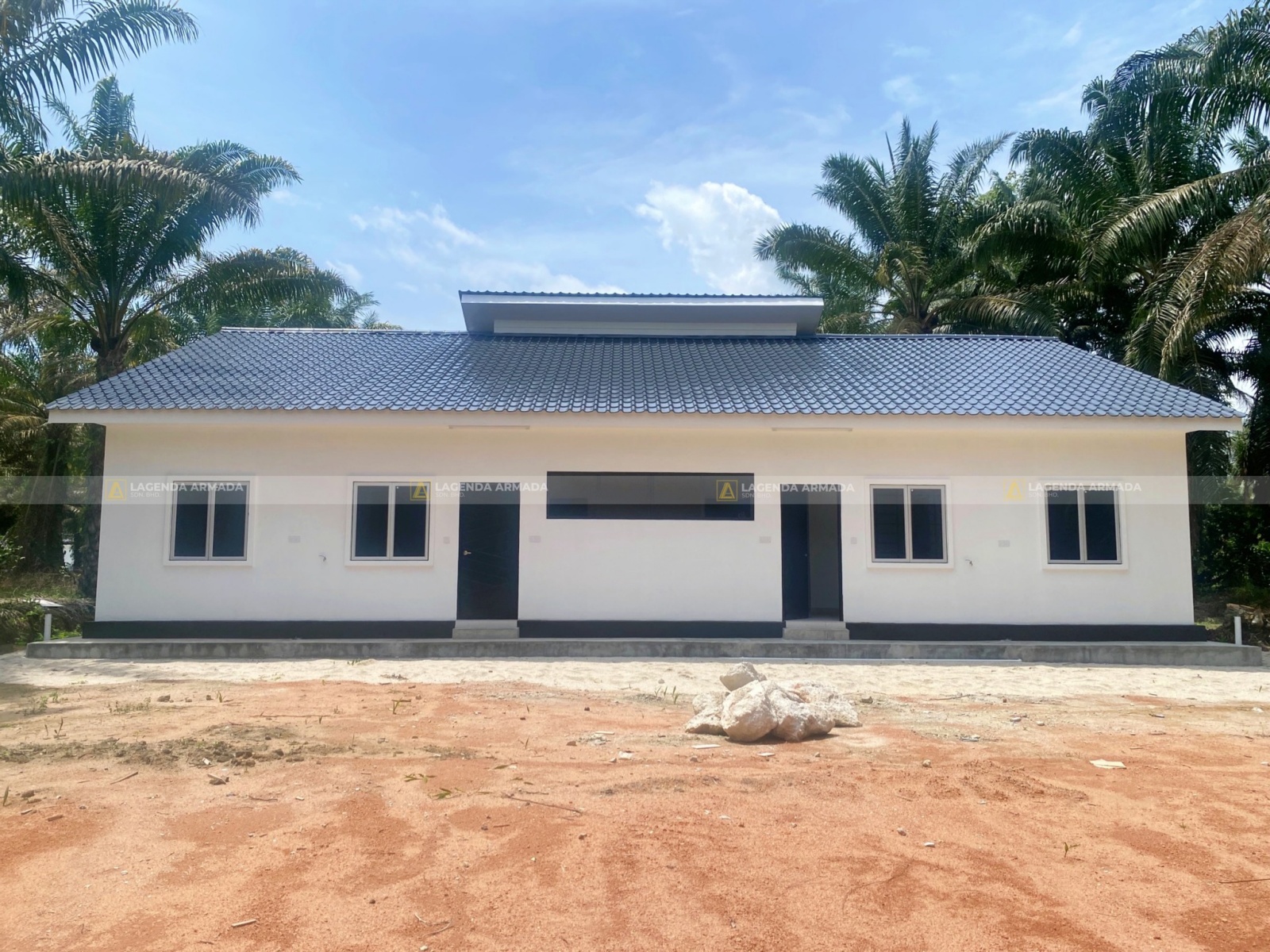 Lagenda Rumah Sewa Kembara (Puan Sima Azwa)