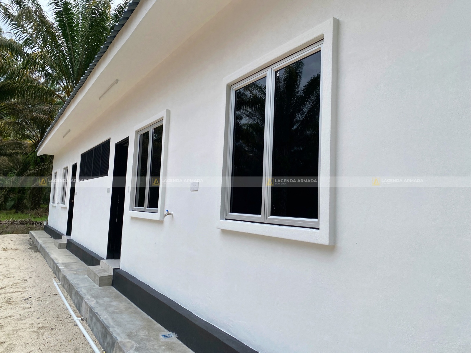 Lagenda Rumah Sewa Kembara (Puan Sima Azwa)