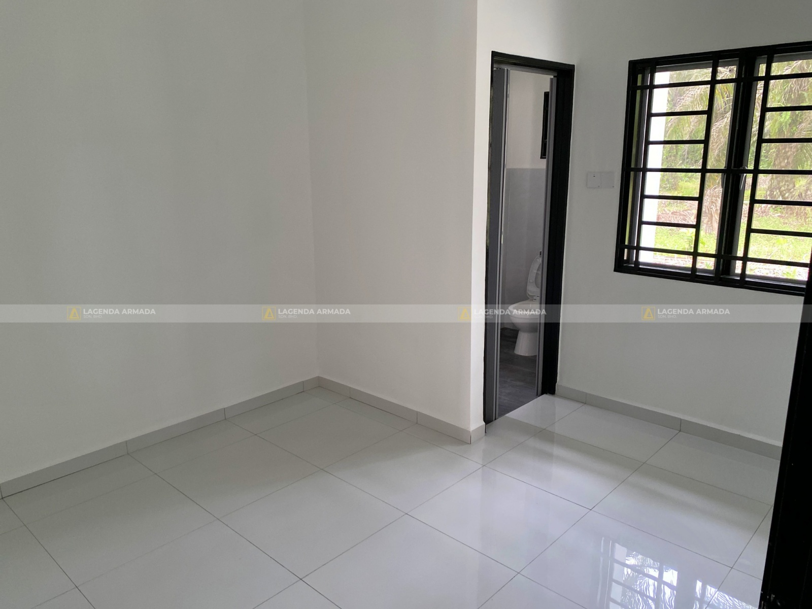 Lagenda Rumah Sewa Kembara (Puan Sima Azwa)