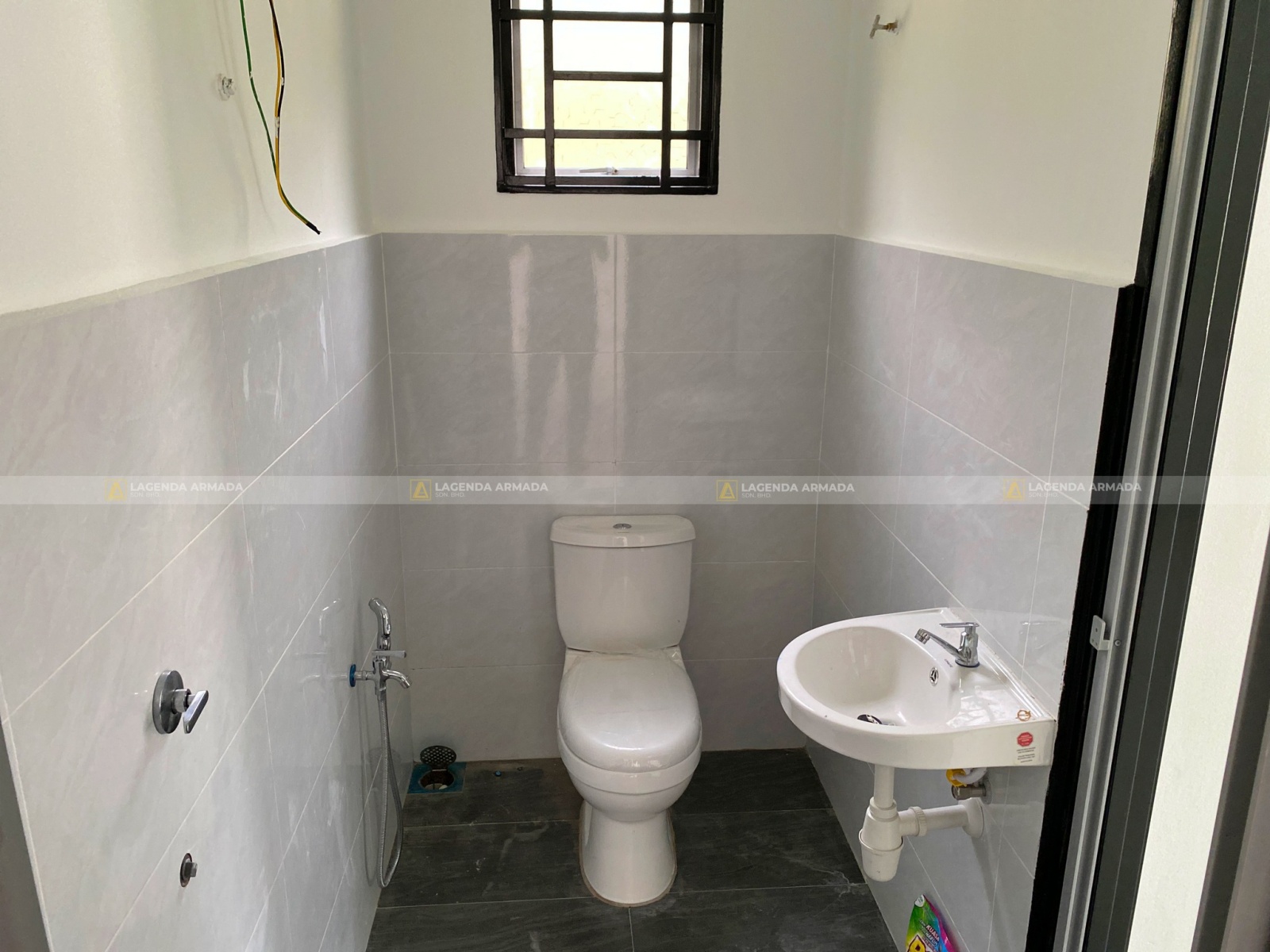 Lagenda Rumah Sewa Kembara (Puan Sima Azwa)