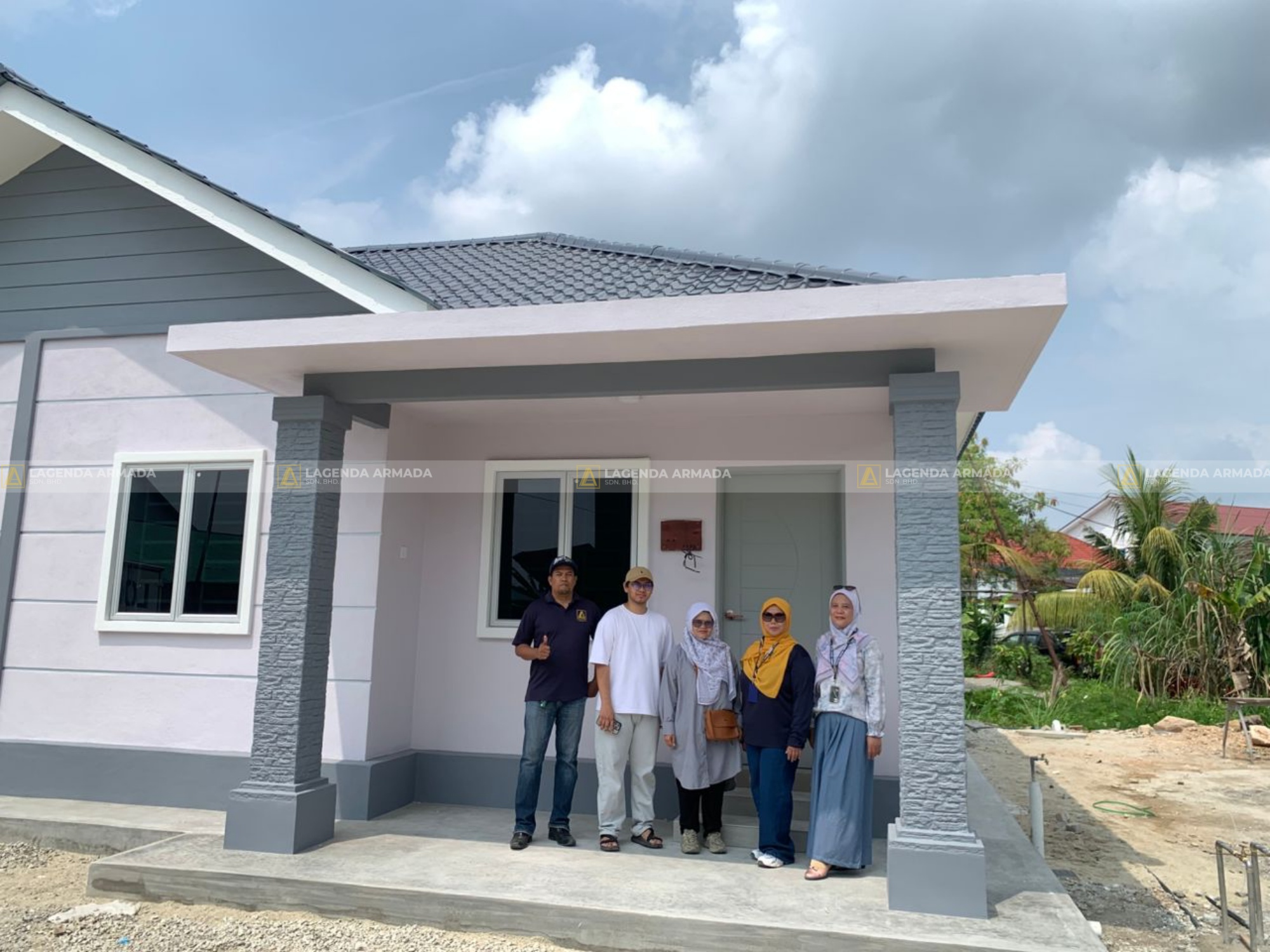 Lagenda Sewa (Puan Azizah)