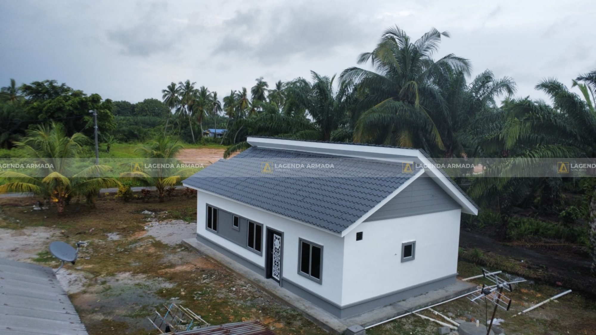 Lagenda Sri Perak (Mohd Fadzlie Ab Aziz)