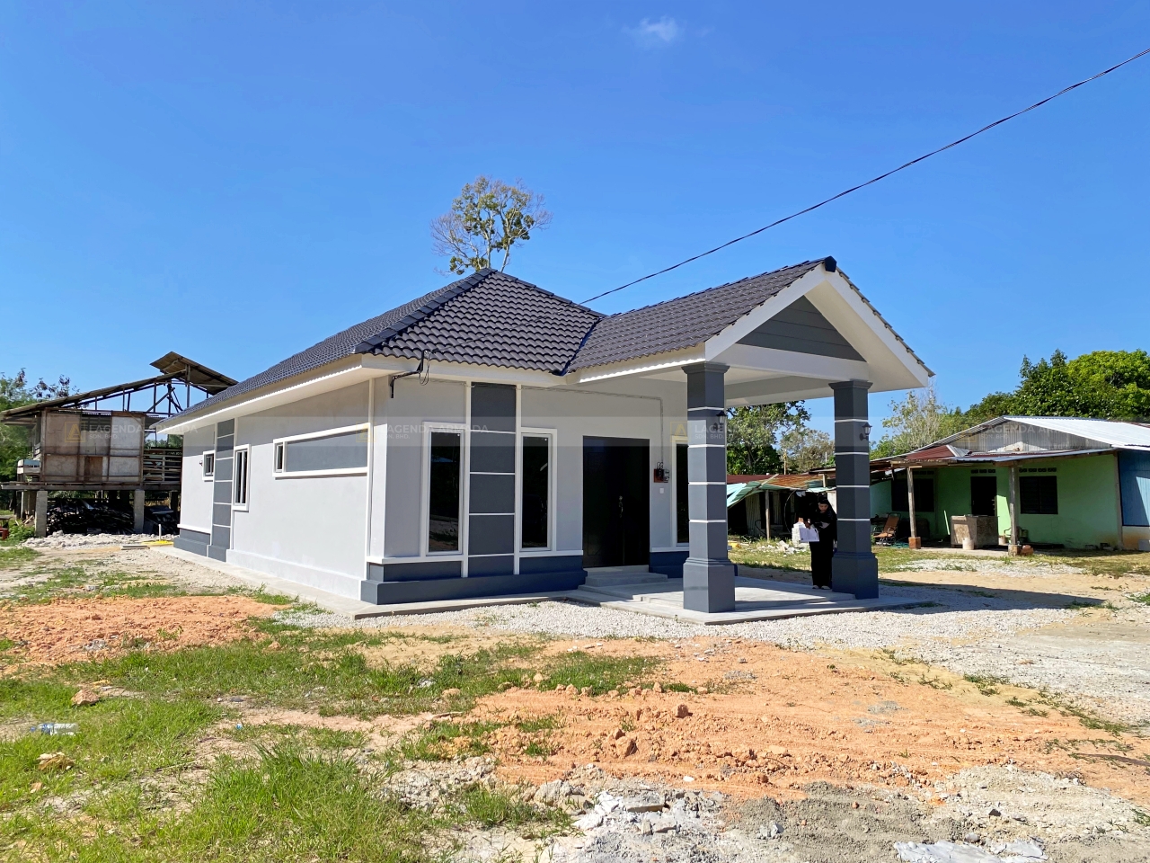 Lagenda Teratai (Puan Halimatus Saadiah)
