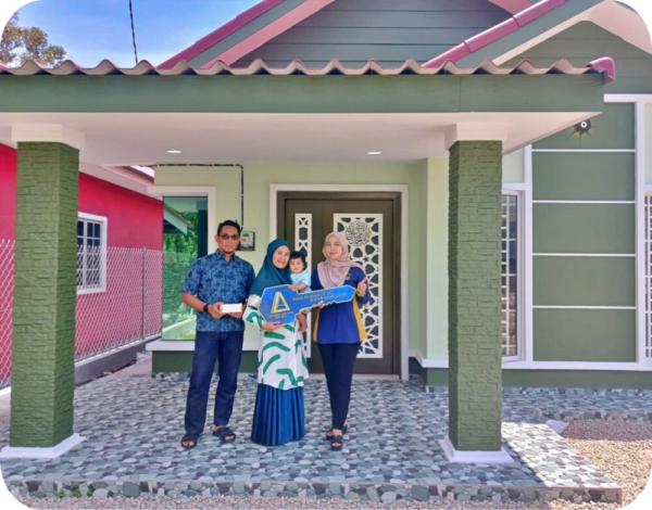 Serahan Kunci Rumah - Bina Rumah Dulu, Bayar Kemudian