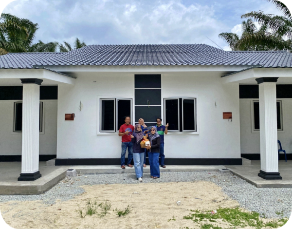 Serahan Kunci Rumah - Bina Rumah Dulu, Bayar Kemudian