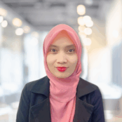 Puan Izzana (Pengurus Projek, APDL) Lagenda Armada Sdn. Bhd.